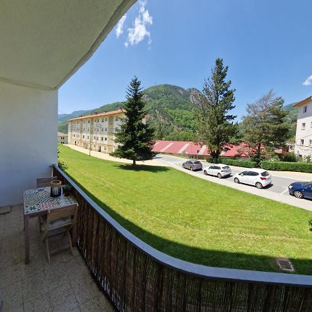 Apartamento Cremallera Ribes De Freser Ngoại thất bức ảnh